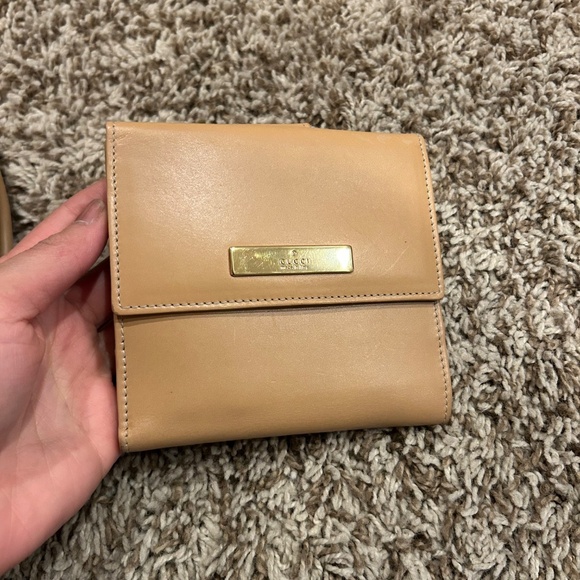 Vintage Gucci Tan Leather Shoulder Bag + Matching Wallet Set - Picture 6 of 16